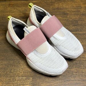 Sorel Women's White & Pink Kinetic Impact Strap Sneakers